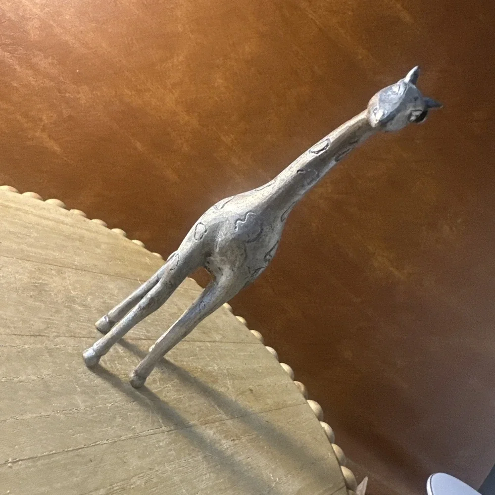 Vintage 1960's Pewter giraffe - Minature 6-3/4